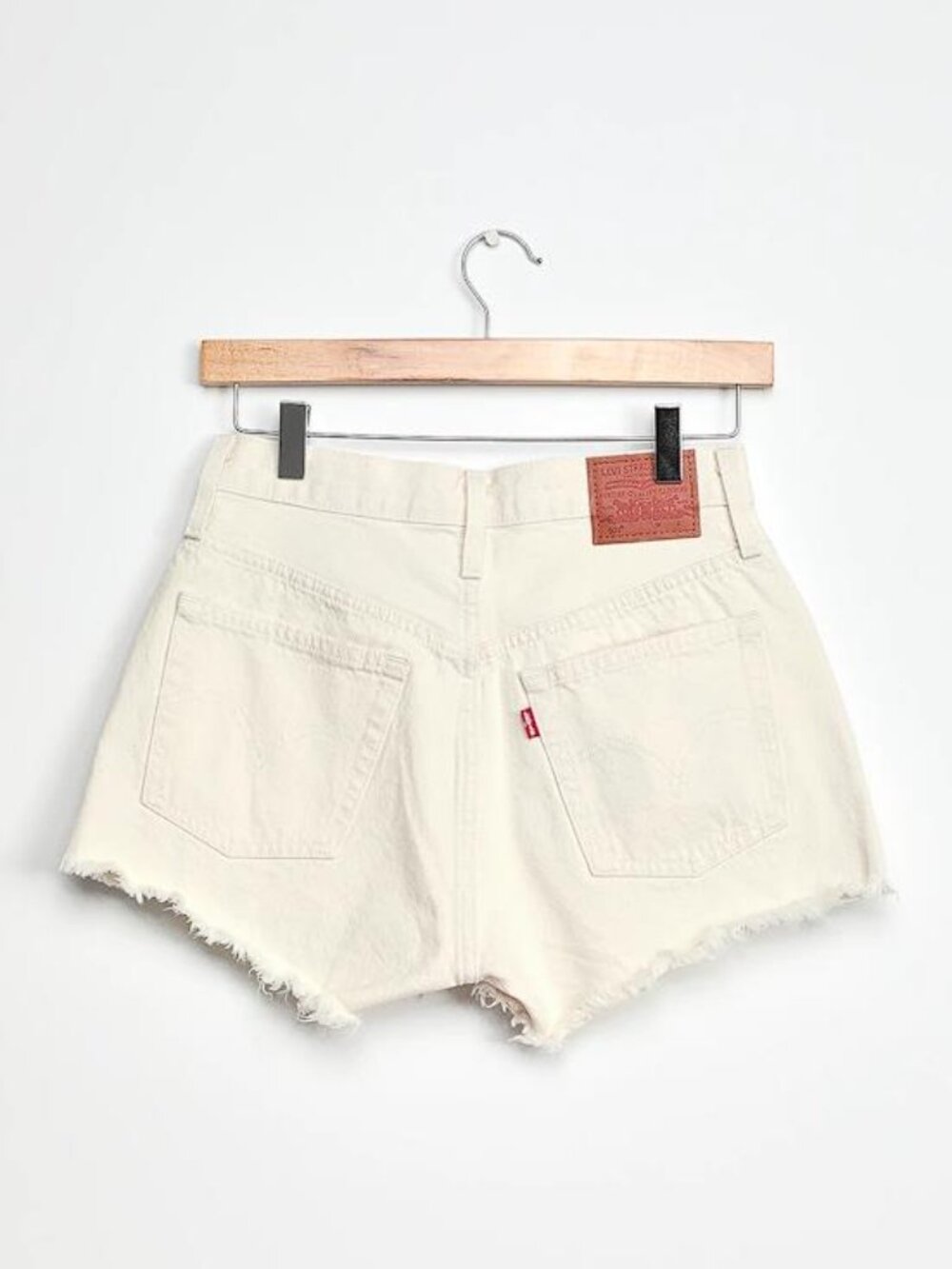 LEVI'S Women's 501 Original Short Size 24 In Natural Instinct - Picture 4 of 10